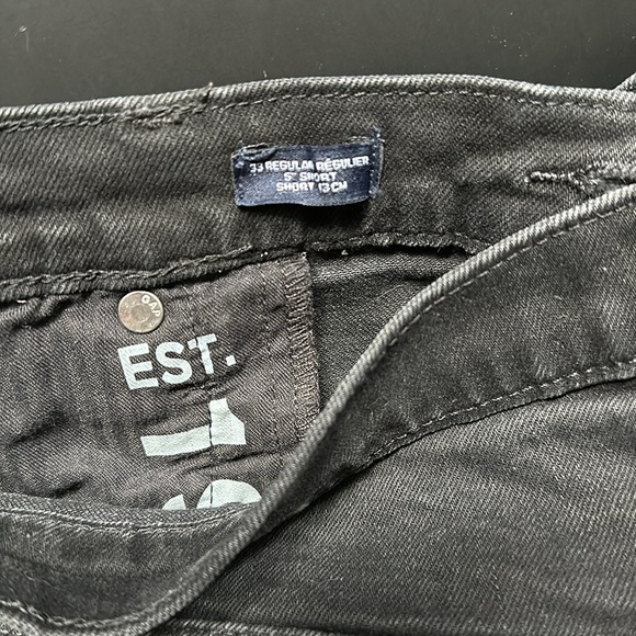 Women’s Gap Shorts - Picture 4 of 4